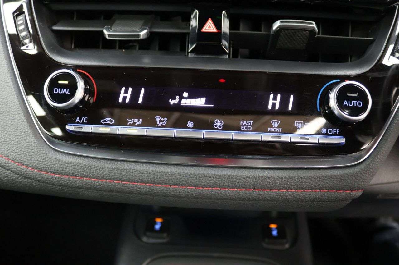 2021 TOYOTA COROLLA 2021 TOYOTA COROLLA