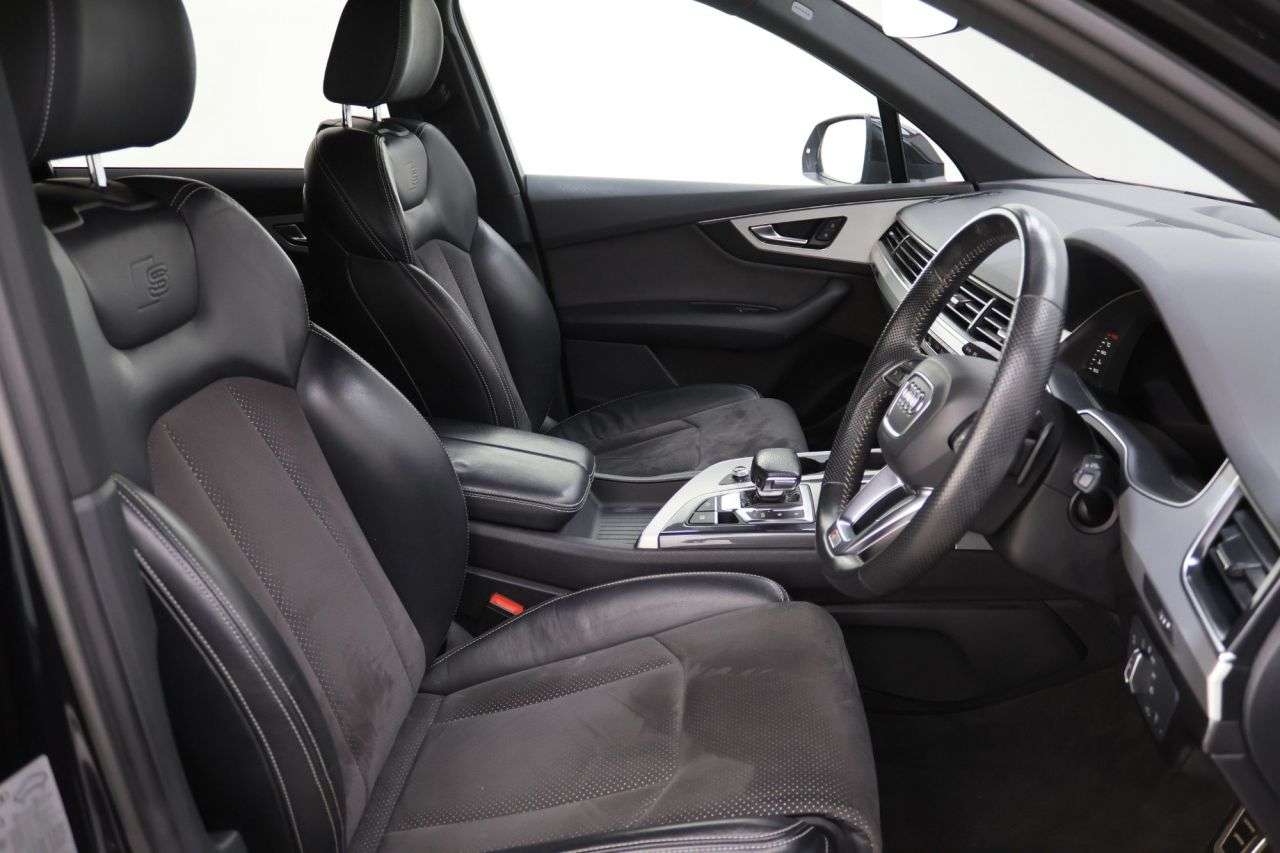 2019 AUDI Q7 2019 AUDI Q7