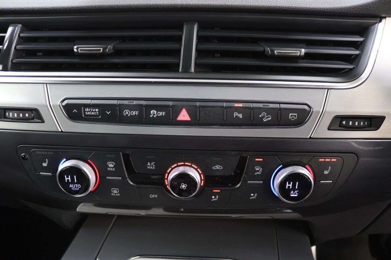 2019 AUDI Q7 2019 AUDI Q7