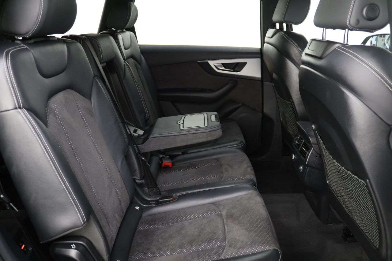 2019 AUDI Q7 2019 AUDI Q7