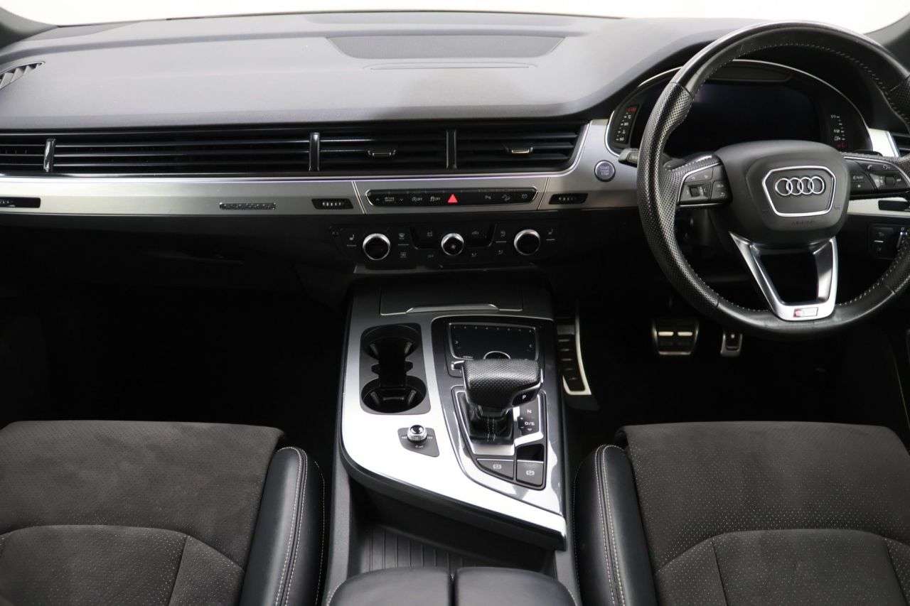 2019 AUDI Q7 2019 AUDI Q7