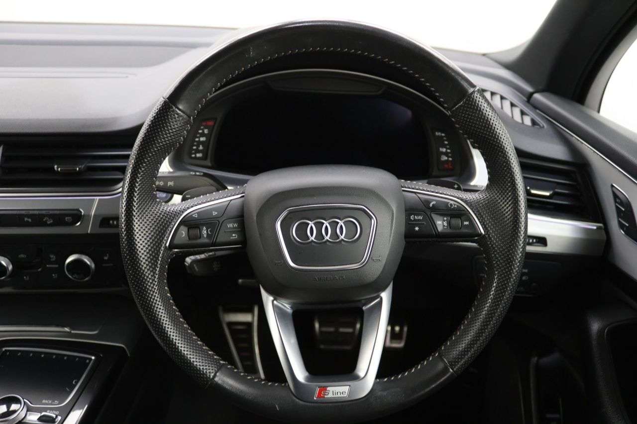 2019 AUDI Q7 2019 AUDI Q7