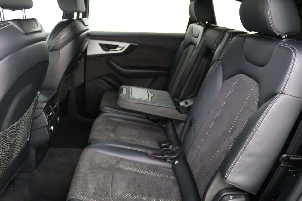 2019 AUDI Q7 2019 AUDI Q7