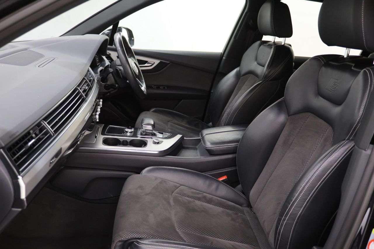 2019 AUDI Q7 2019 AUDI Q7