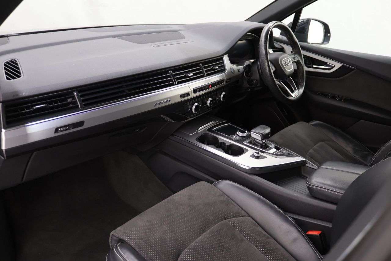 2019 AUDI Q7 2019 AUDI Q7