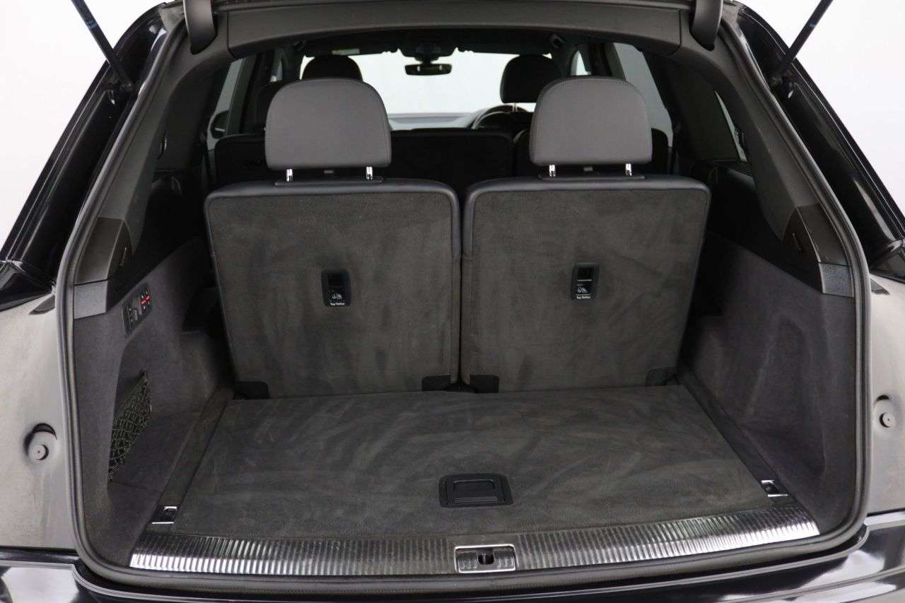 2019 AUDI Q7 2019 AUDI Q7