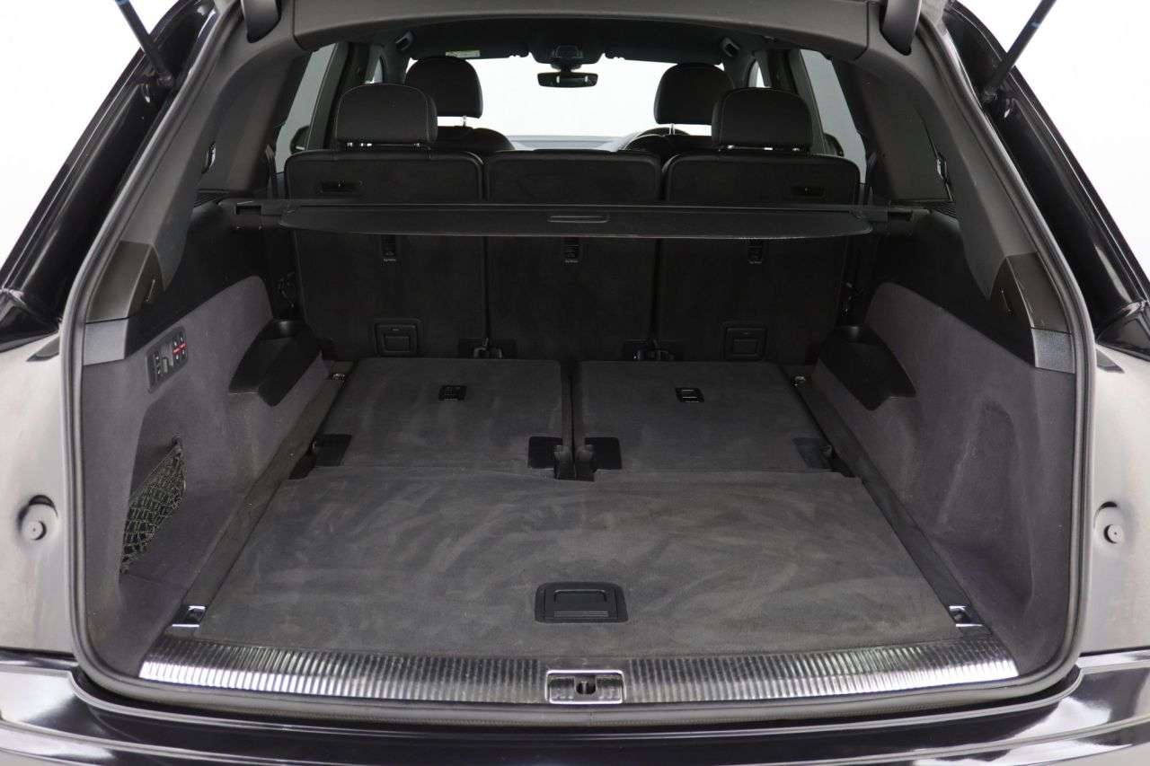 2019 AUDI Q7 2019 AUDI Q7