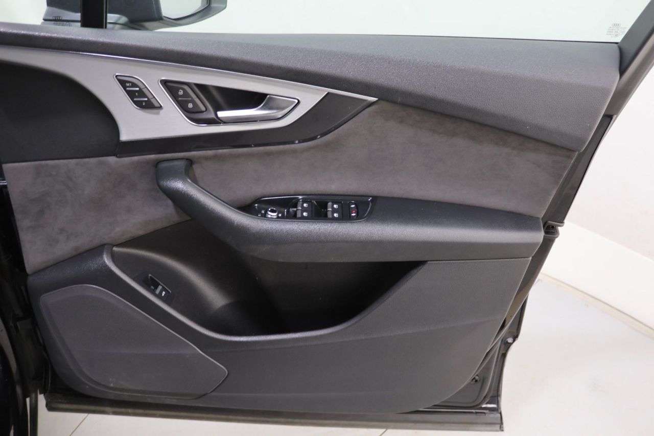 2019 AUDI Q7 2019 AUDI Q7