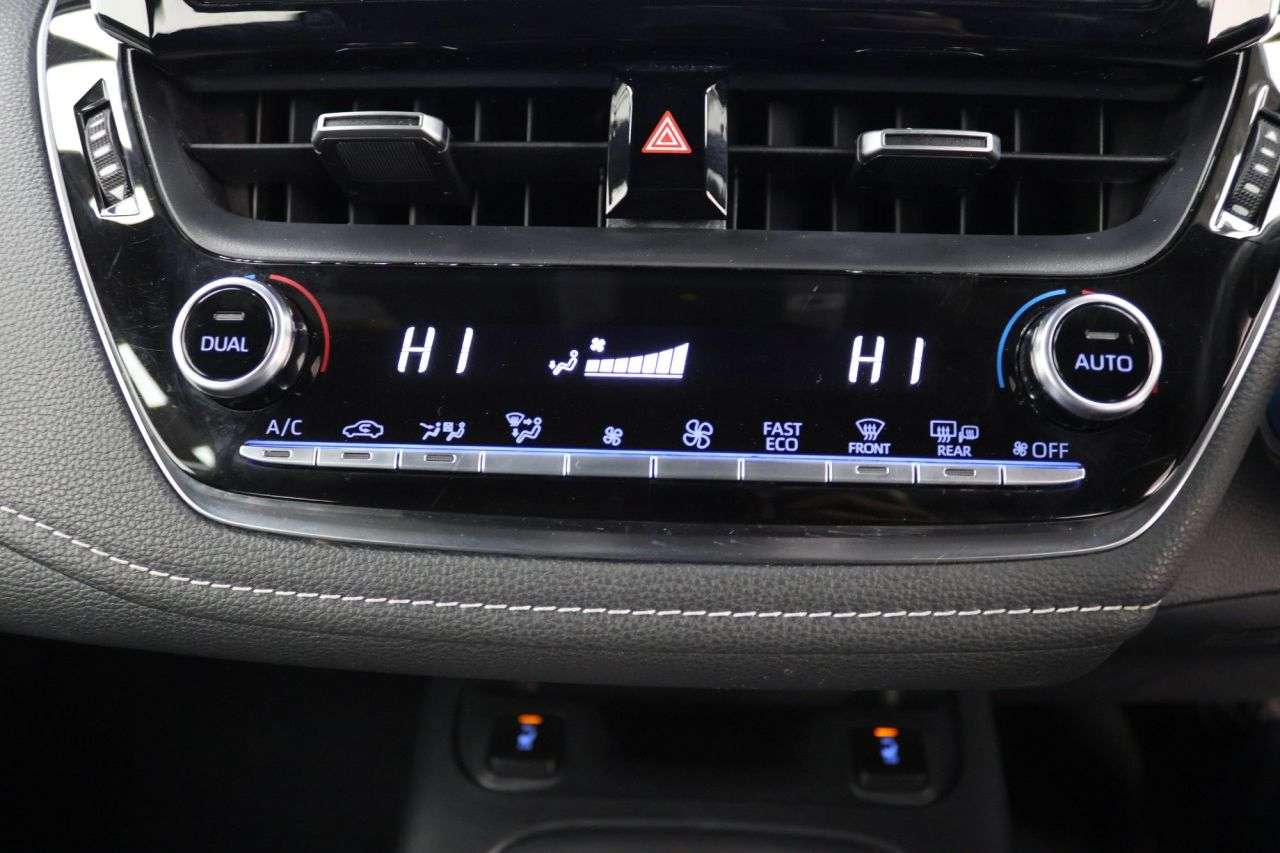 2021 TOYOTA COROLLA 2021 TOYOTA COROLLA