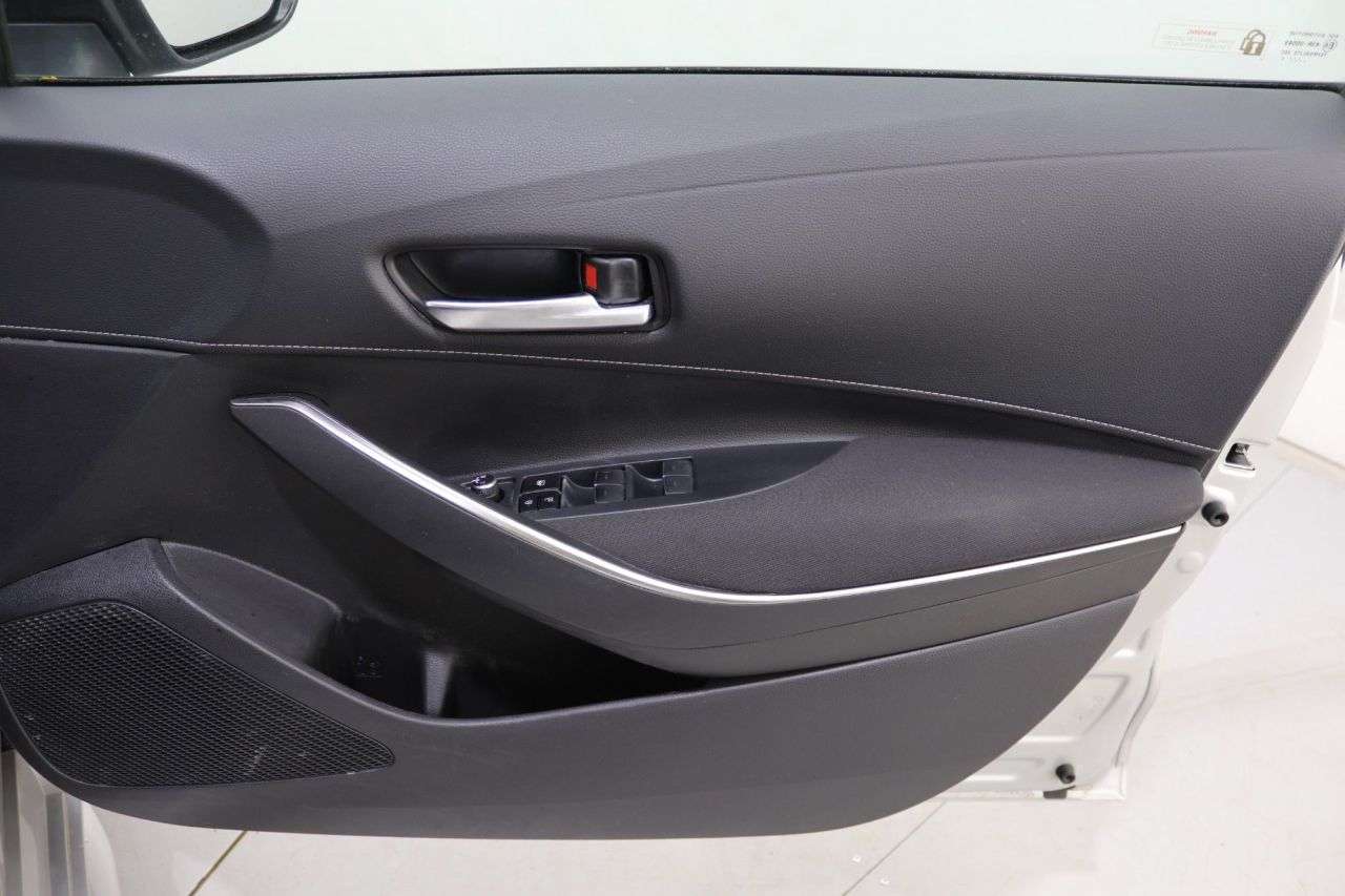 2021 TOYOTA COROLLA 2021 TOYOTA COROLLA