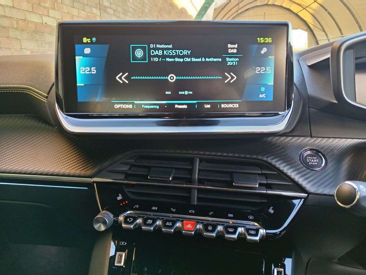 2022 PEUGEOT E-2008 2022 PEUGEOT E-2008