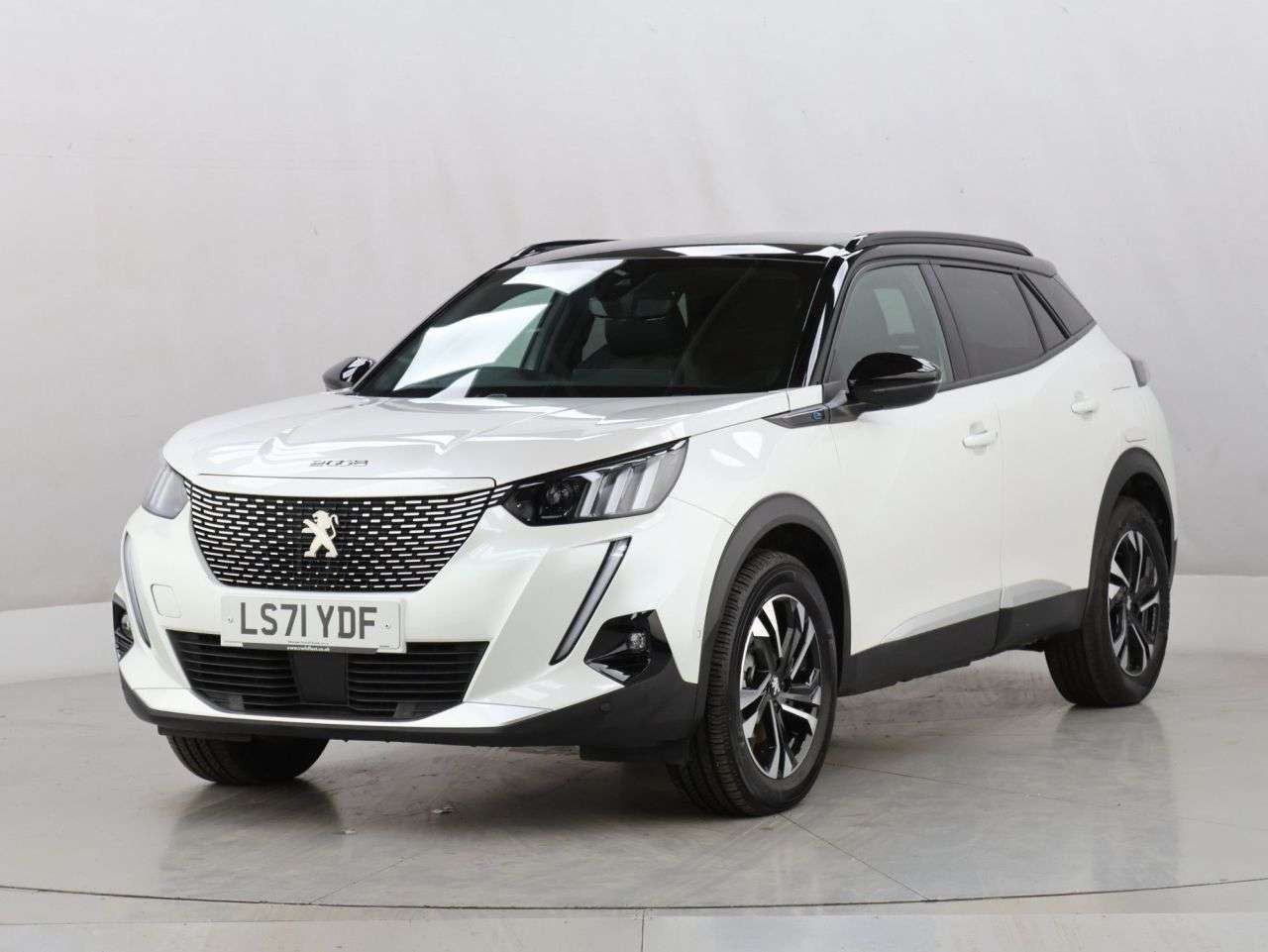 2022 PEUGEOT E-2008 2022 PEUGEOT E-2008