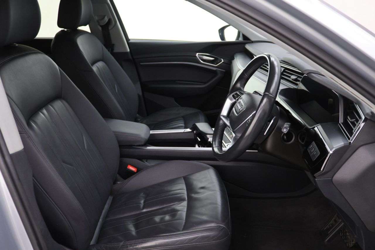 2020 AUDI E-TRON 2020 AUDI E-TRON