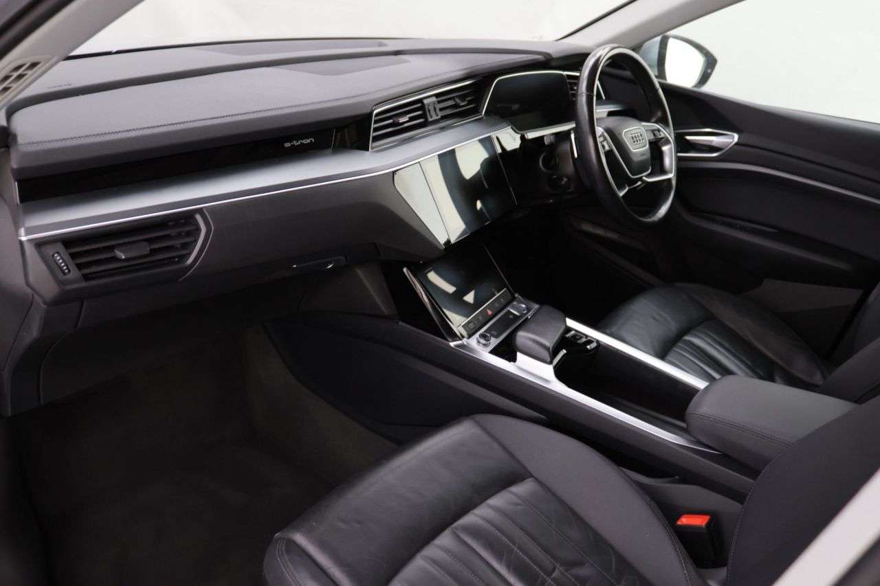 2020 AUDI E-TRON 2020 AUDI E-TRON