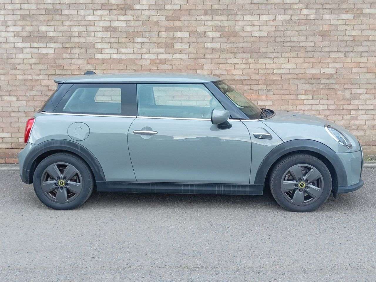 2021 MINI ELECTRIC HATCH 2021 MINI ELECTRIC HATCH