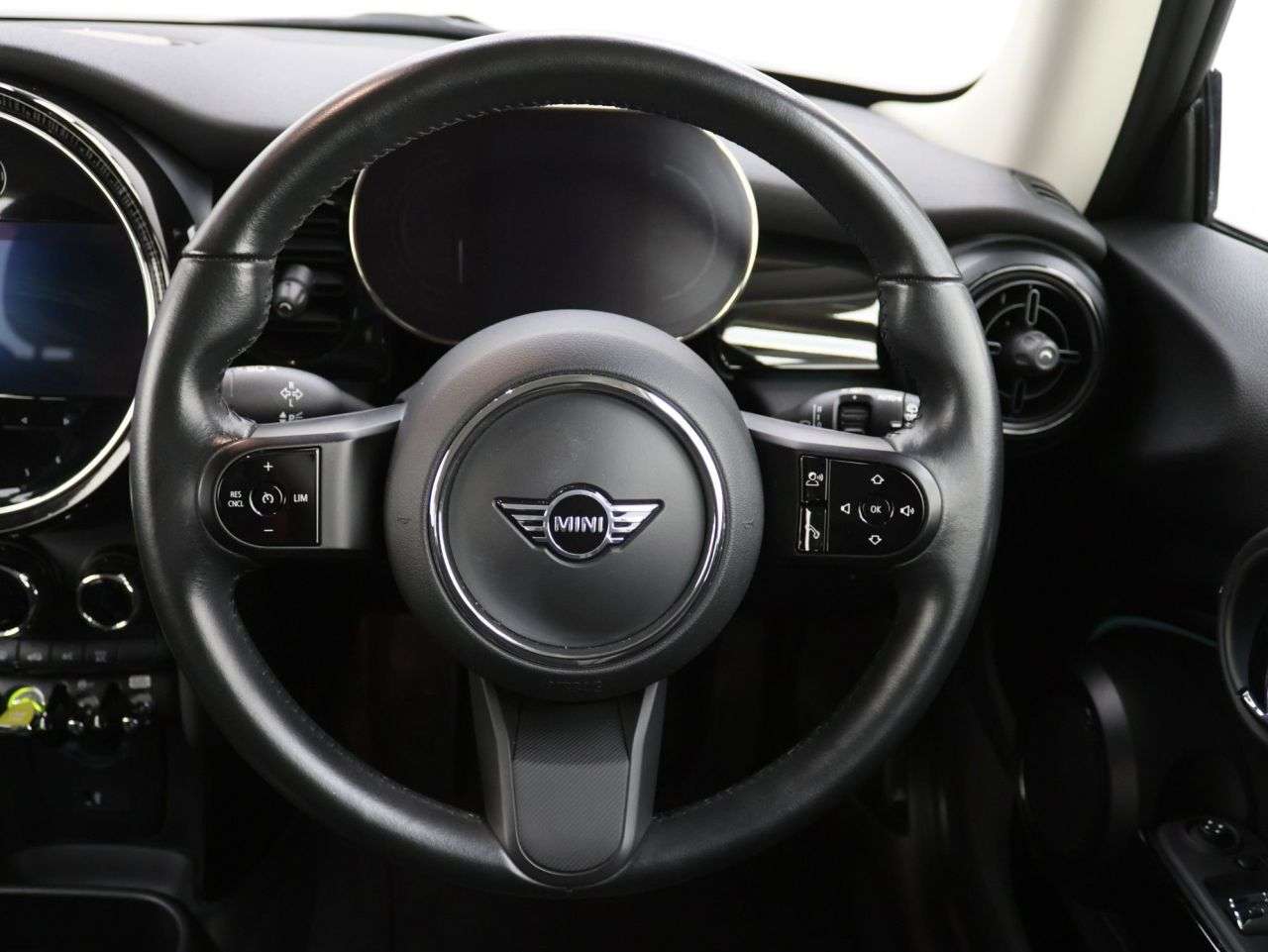 2021 MINI ELECTRIC HATCH 2021 MINI ELECTRIC HATCH