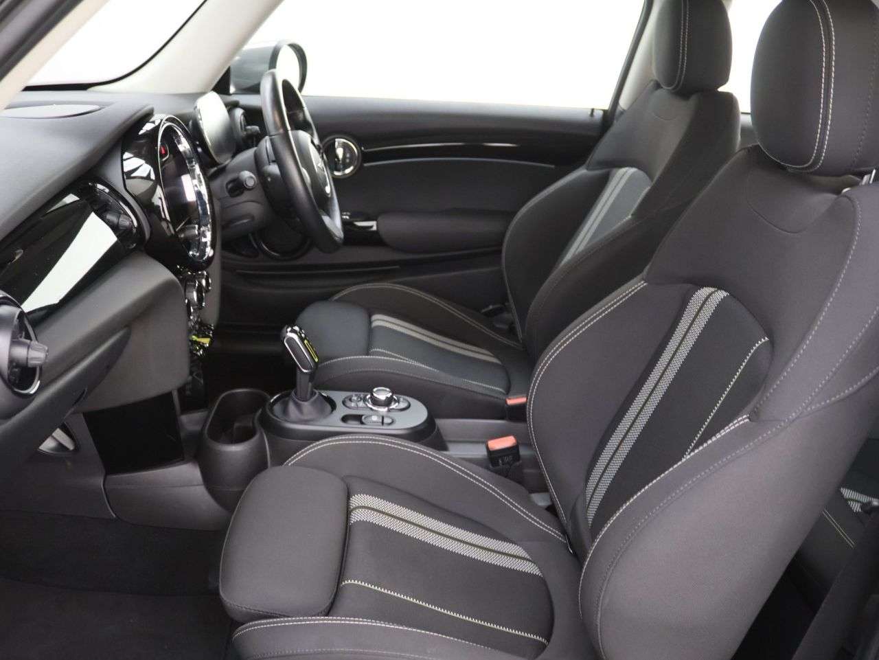 2021 MINI ELECTRIC HATCH 2021 MINI ELECTRIC HATCH