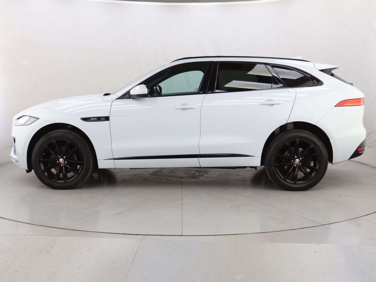 2019 JAGUAR F-PACE 2019 JAGUAR F-PACE