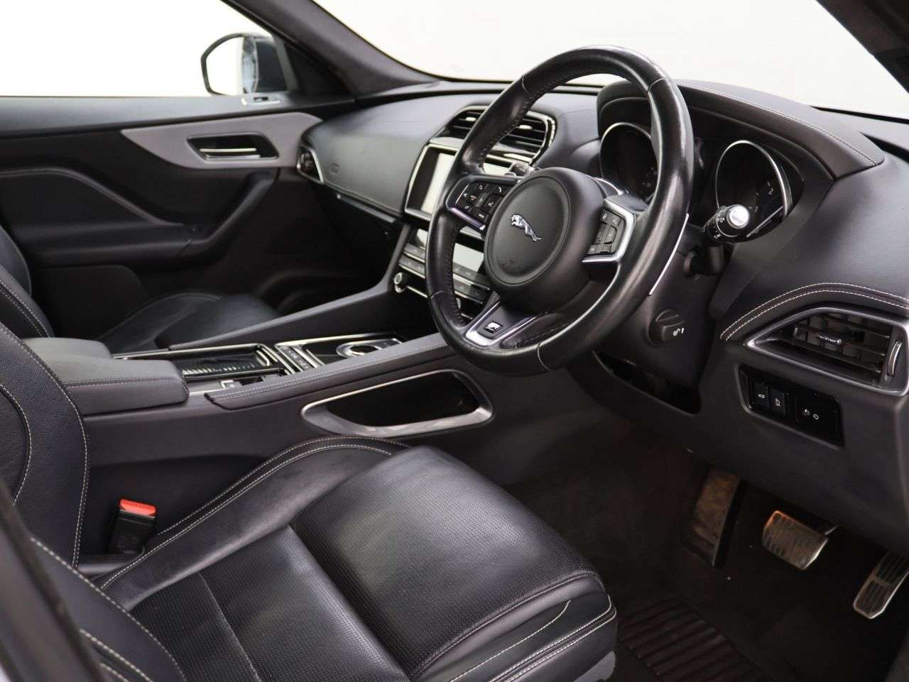 2019 JAGUAR F-PACE 2019 JAGUAR F-PACE