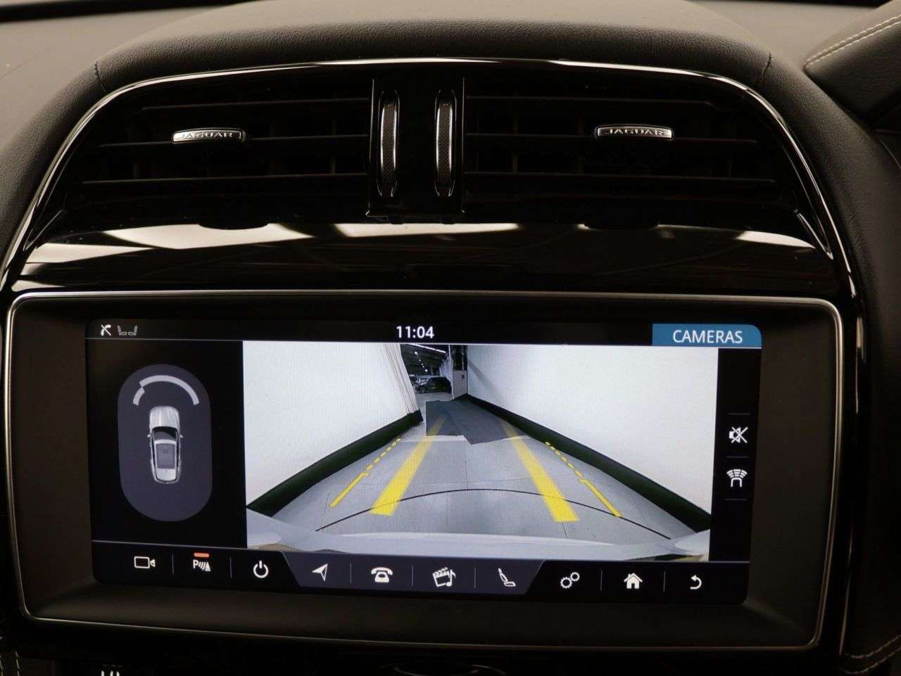 2019 JAGUAR F-PACE 2019 JAGUAR F-PACE