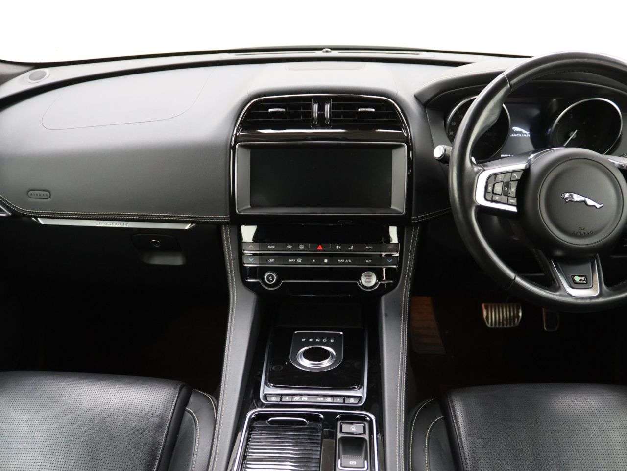 2019 JAGUAR F-PACE 2019 JAGUAR F-PACE