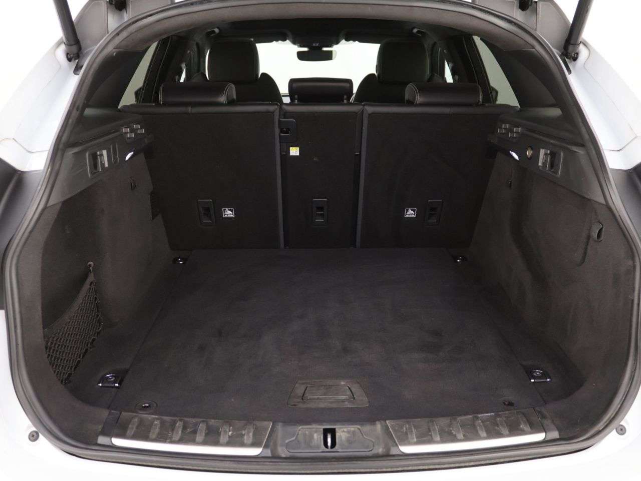 2019 JAGUAR F-PACE 2019 JAGUAR F-PACE