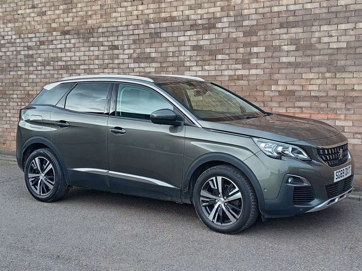 Check out this Peugeot 3008 2019 Petrol Manual