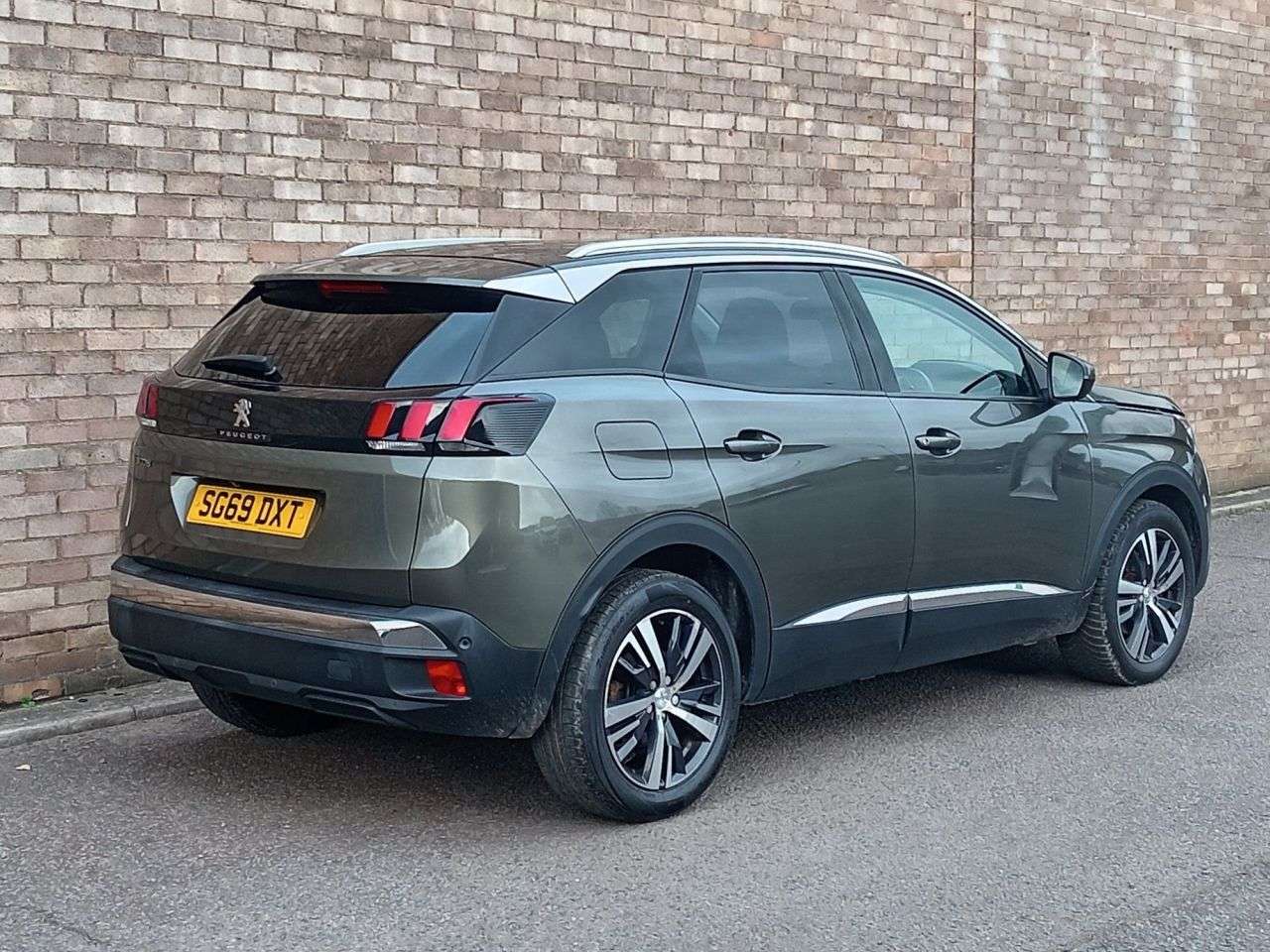 2019 PEUGEOT 3008 2019 PEUGEOT 3008