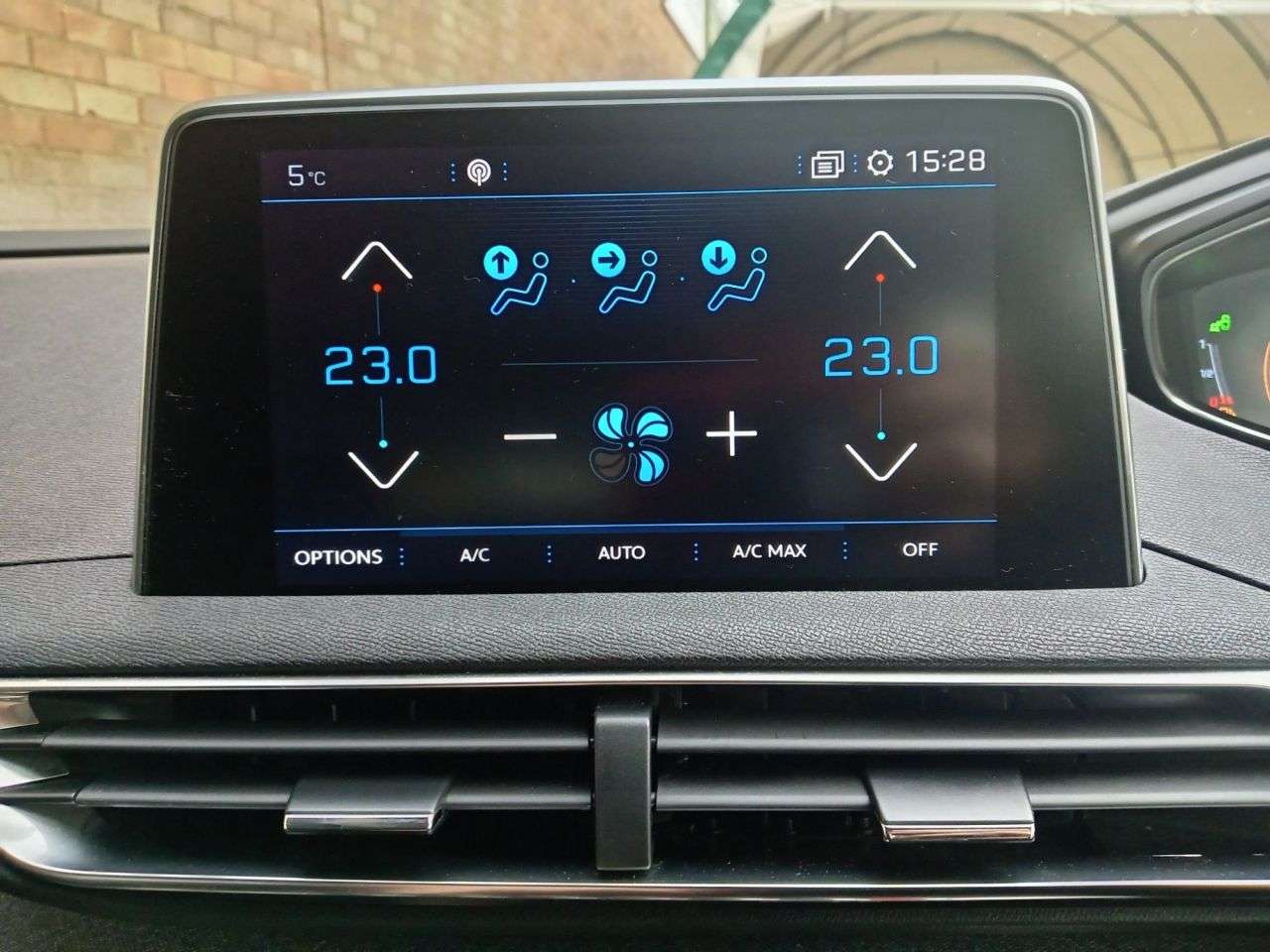 2019 PEUGEOT 3008 2019 PEUGEOT 3008