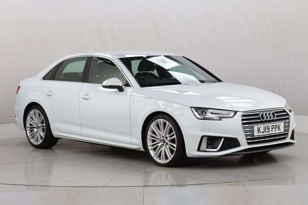 A 2019 AUDI A4 2.0 TDI 40 S line Saloon 4dr Diesel S Tronic Euro 6 (s/s) (190 ps) A 2019 AUDI A4 2.0 TDI 40 S line Saloon 4dr Diesel S Tronic Euro 6 (s/s) (190 ps)