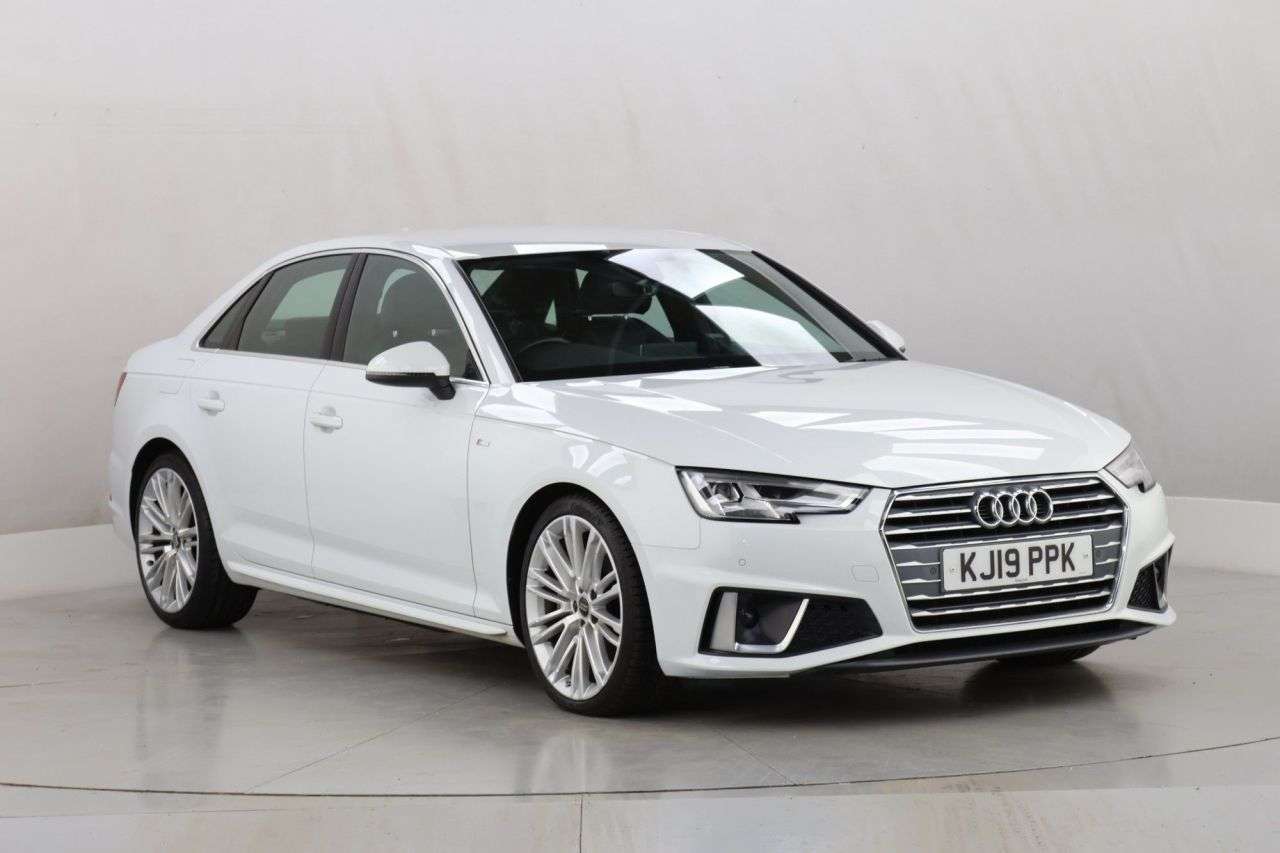 A 2019 AUDI A4 2.0 TDI 40 S line Saloon 4dr Diesel S Tronic Euro 6 (s/s) (190 ps) A 2019 AUDI A4 2.0 TDI 40 S line Saloon 4dr Diesel S Tronic Euro 6 (s/s) (190 ps)