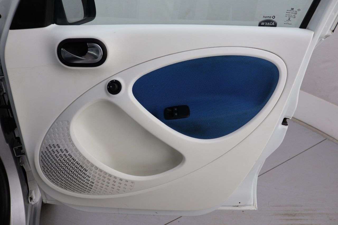 2016 SMART FORFOUR 2016 SMART FORFOUR