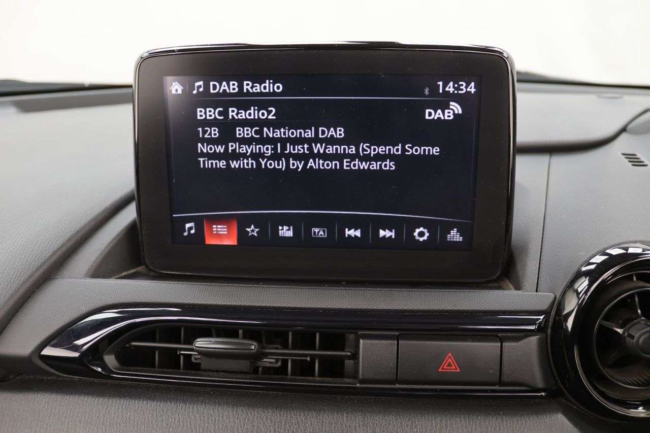 2020 MAZDA MX-5 2020 MAZDA MX-5