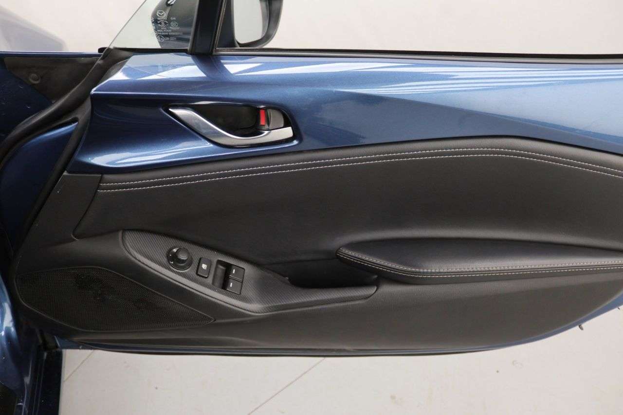 2020 MAZDA MX-5 2020 MAZDA MX-5