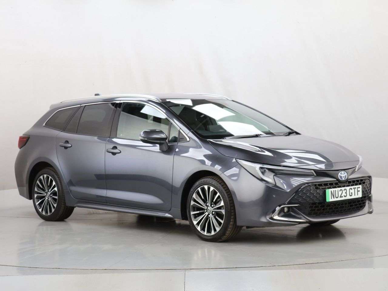 A 2023 TOYOTA COROLLA 1.8 VVT-h Design Touring Sports 5dr Petrol Hybrid CVT Euro 6 (s/s) (140 ps) A 2023 TOYOTA COROLLA 1.8 VVT-h Design Touring Sports 5dr Petrol Hybrid CVT Euro 6 (s/s) (140 ps)