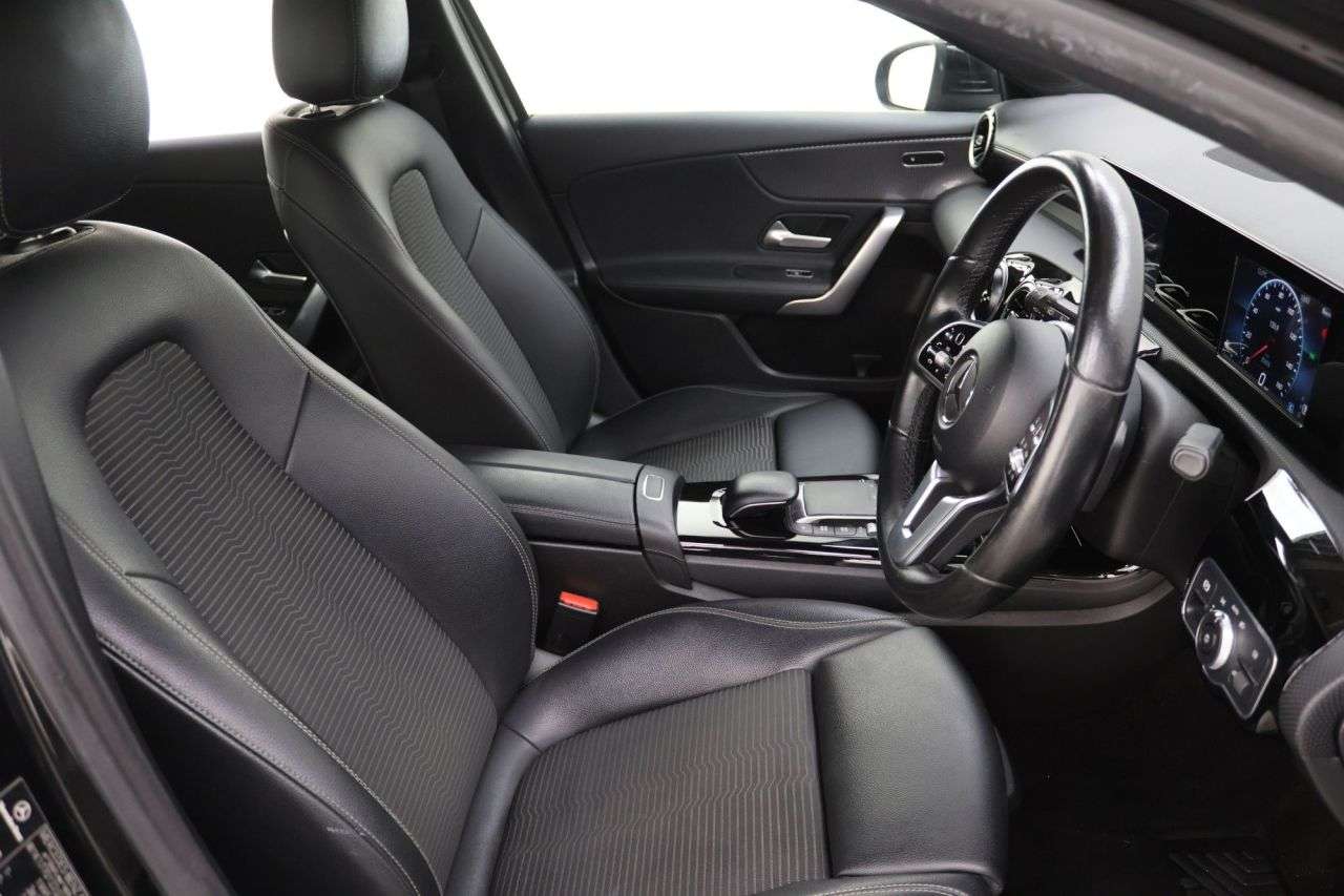 2021 MERCEDES-BENZ A CLASS 2021 MERCEDES-BENZ A CLASS