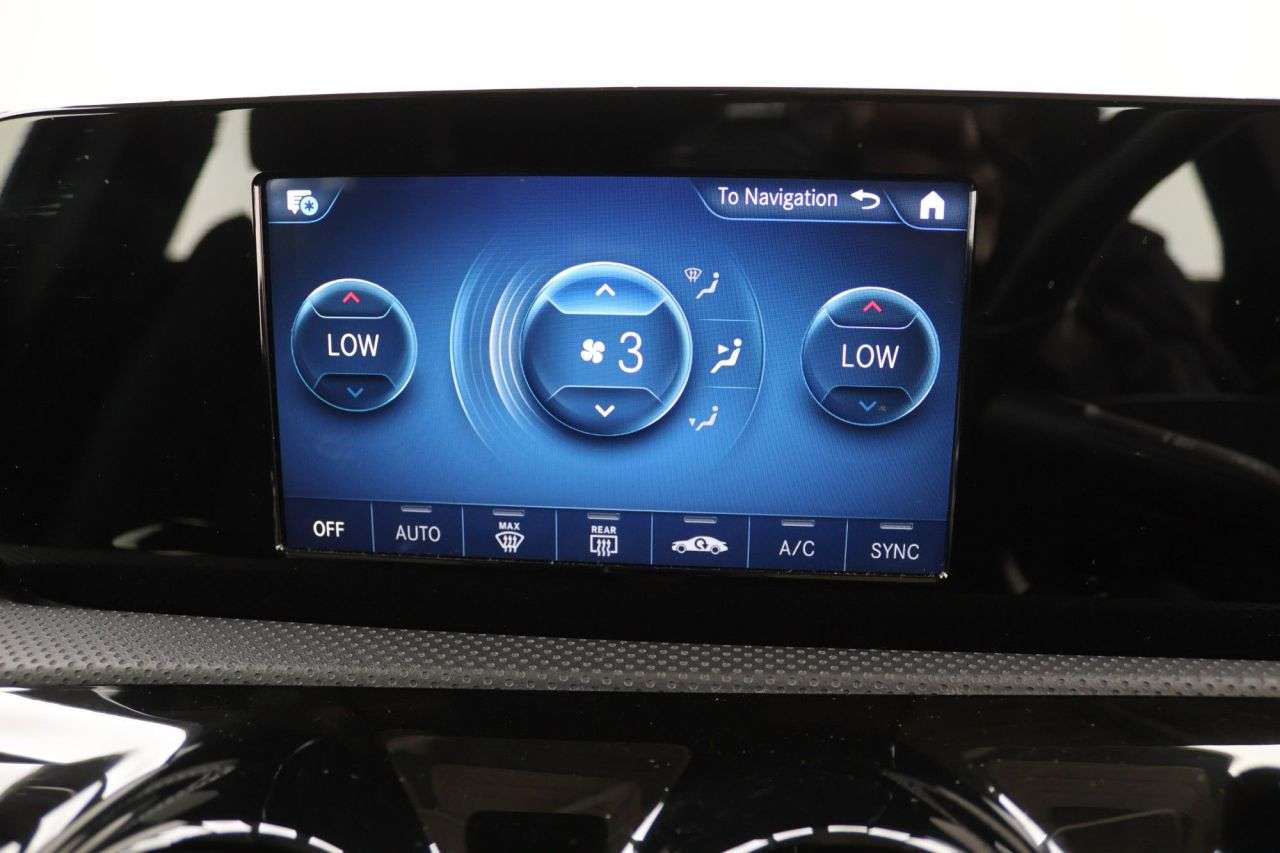 2021 MERCEDES-BENZ A CLASS 2021 MERCEDES-BENZ A CLASS