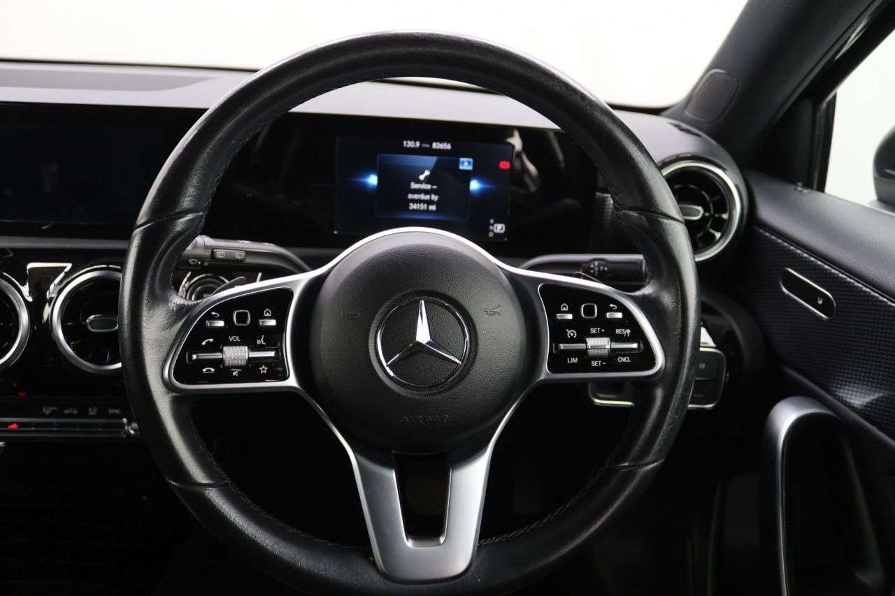 2021 MERCEDES-BENZ A CLASS 2021 MERCEDES-BENZ A CLASS