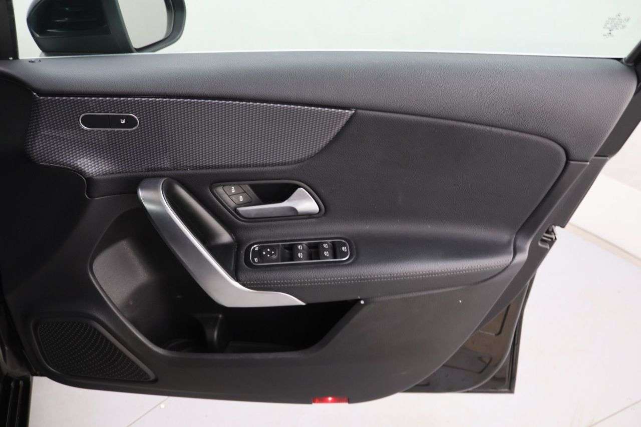 2021 MERCEDES-BENZ A CLASS 2021 MERCEDES-BENZ A CLASS