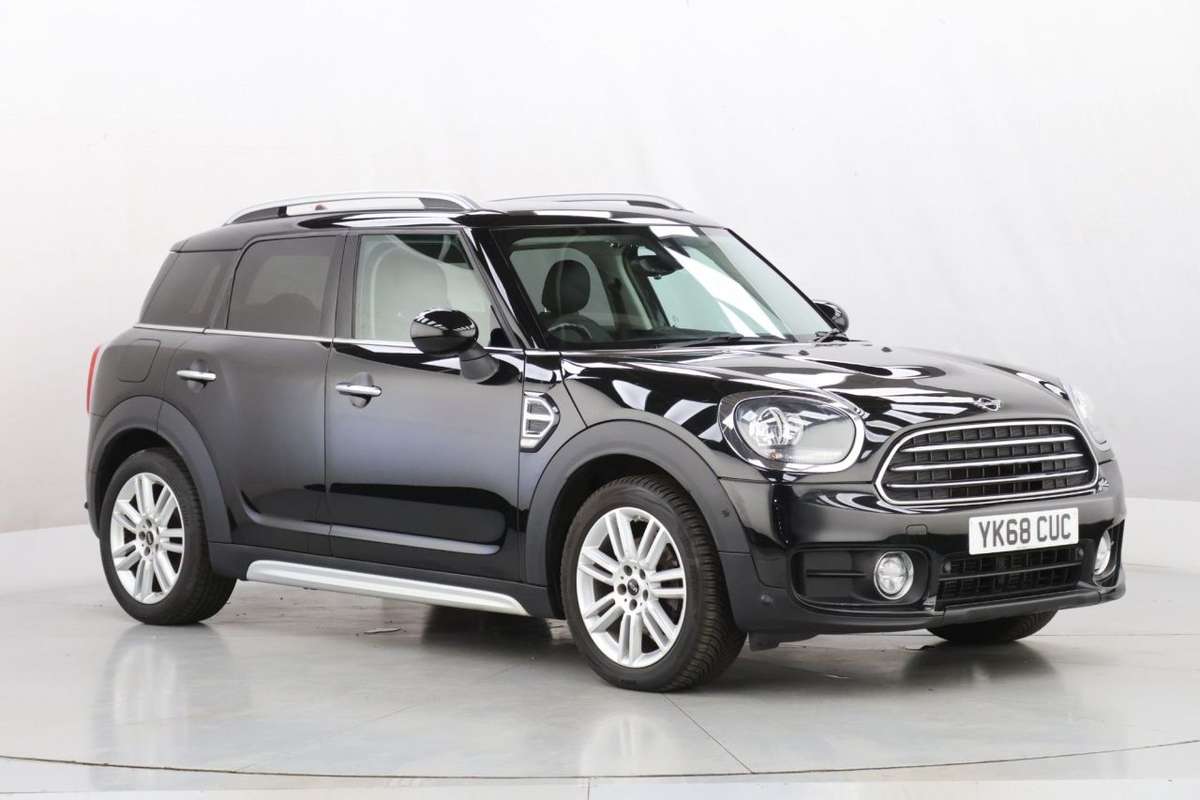 Check out this Mini Countryman 2019 Diesel Automatic