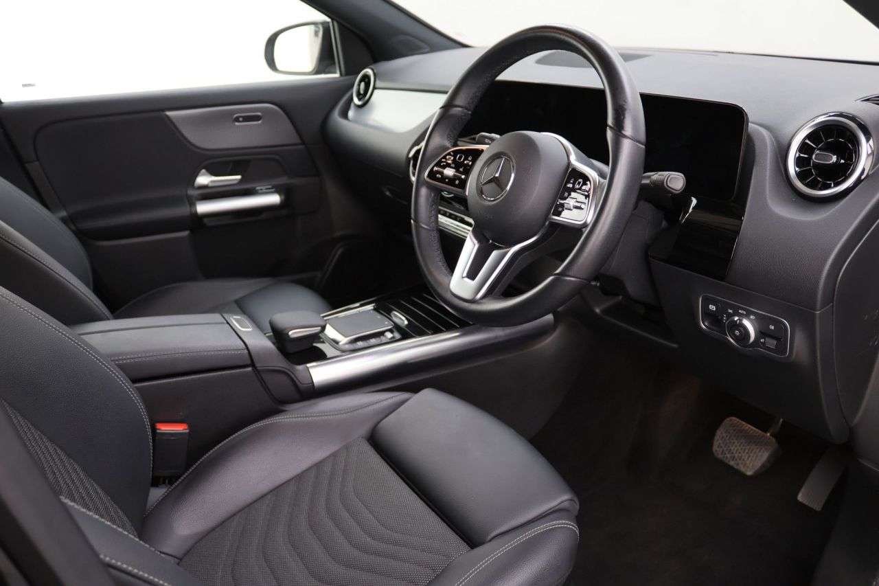 2023 MERCEDES-BENZ GLA CLASS 2023 MERCEDES-BENZ GLA CLASS