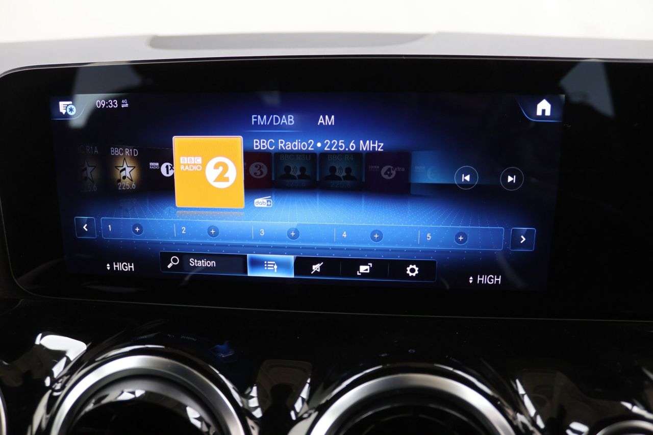 2023 MERCEDES-BENZ GLA CLASS 2023 MERCEDES-BENZ GLA CLASS