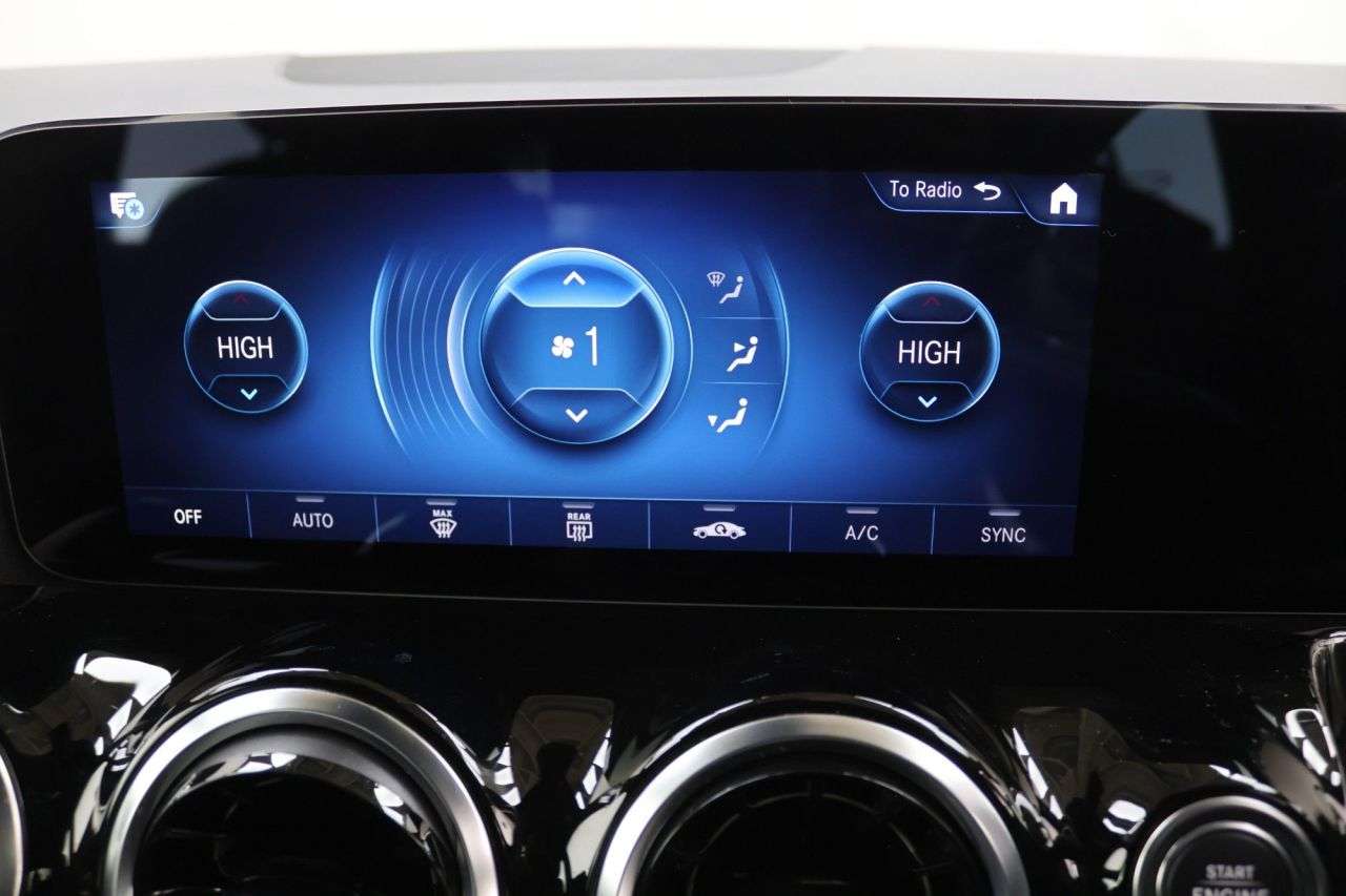 2023 MERCEDES-BENZ GLA CLASS 2023 MERCEDES-BENZ GLA CLASS