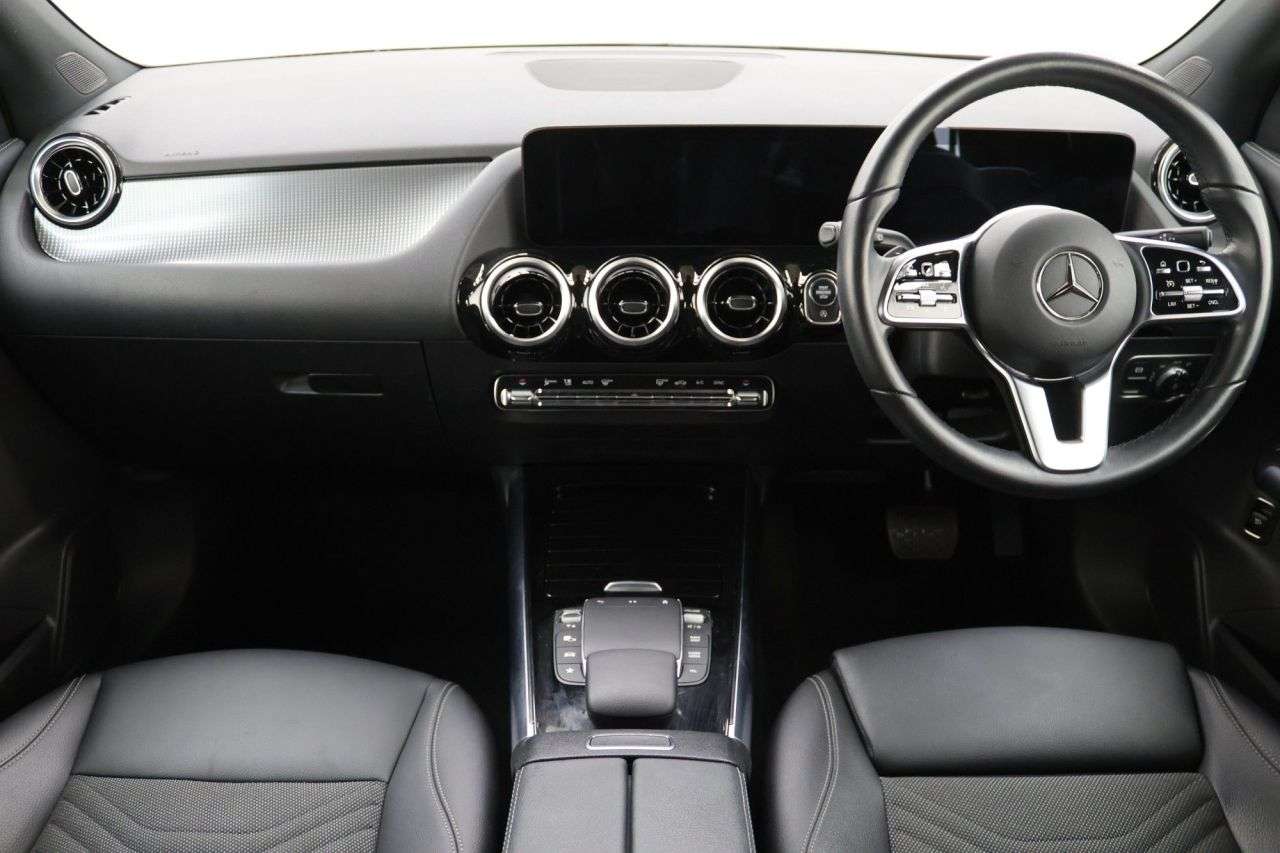 2023 MERCEDES-BENZ GLA CLASS 2023 MERCEDES-BENZ GLA CLASS