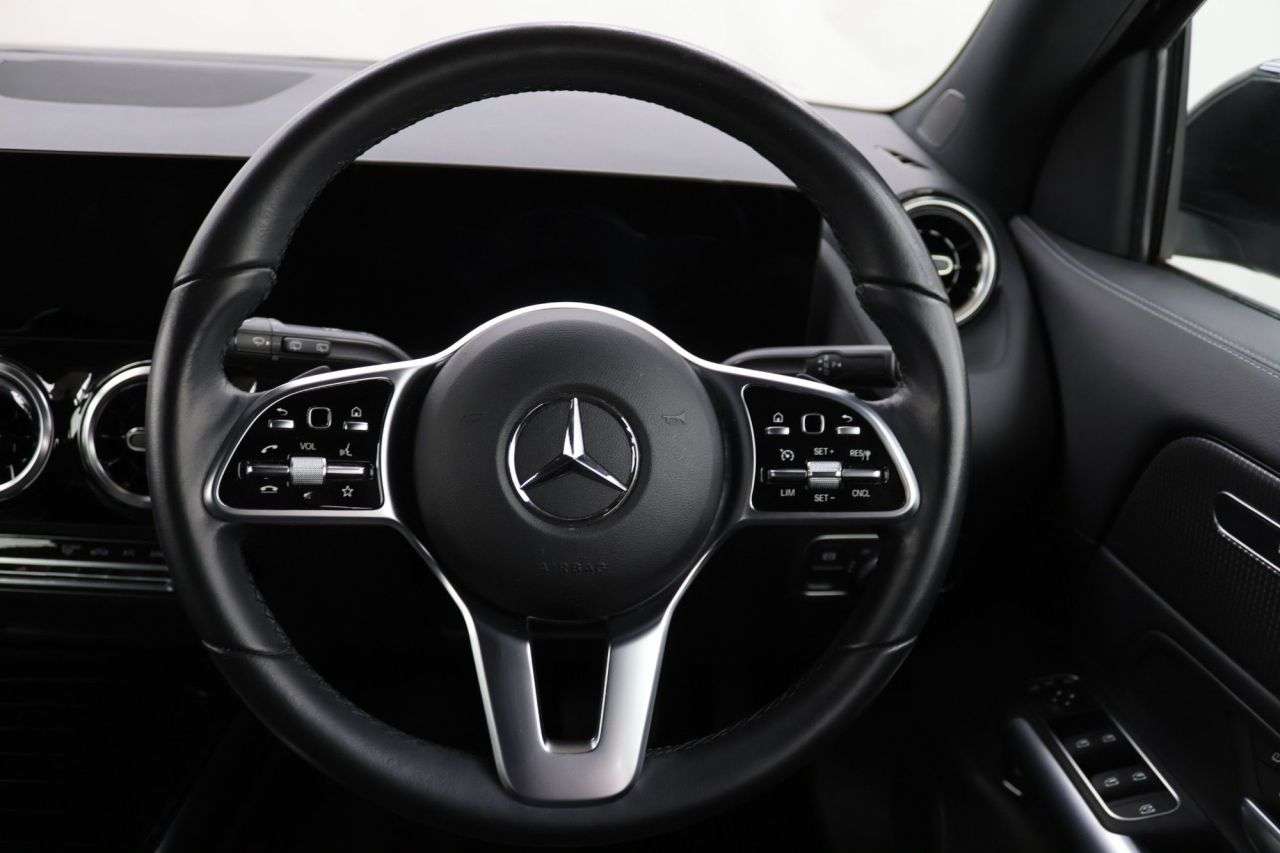 2023 MERCEDES-BENZ GLA CLASS 2023 MERCEDES-BENZ GLA CLASS