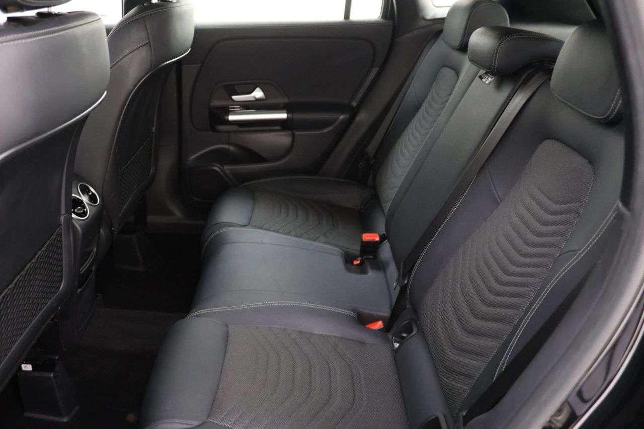 2023 MERCEDES-BENZ GLA CLASS 2023 MERCEDES-BENZ GLA CLASS