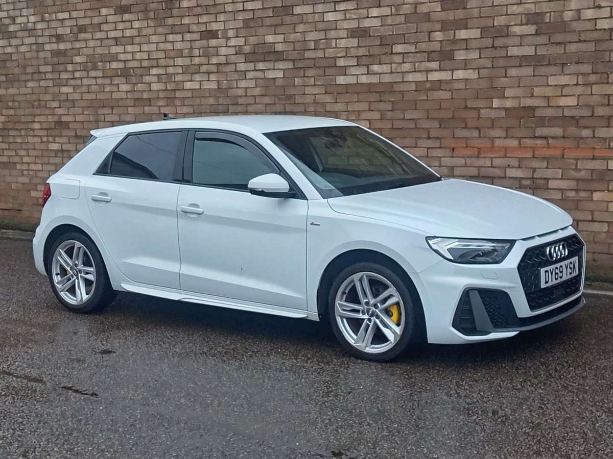 Check out this Audi A1 2019 Petrol Manual