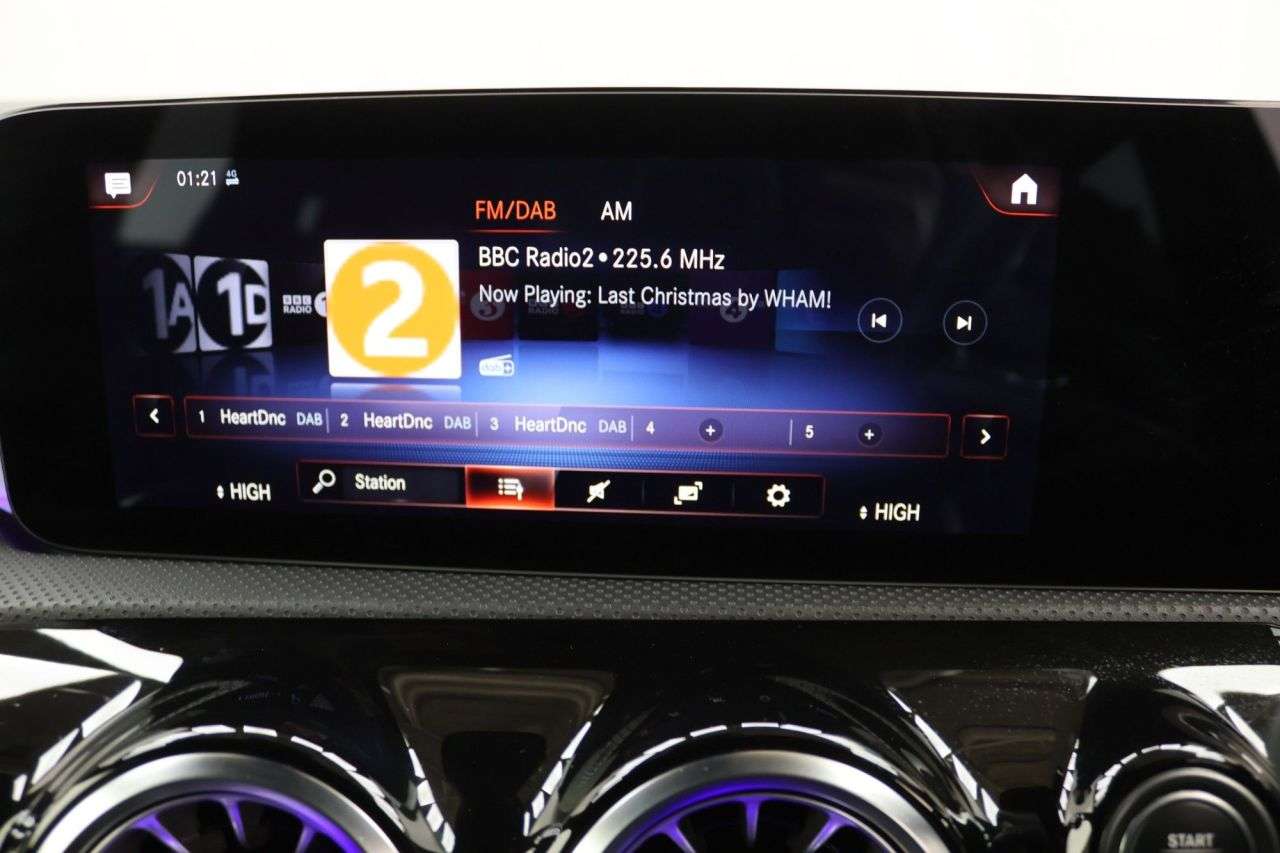 2021 MERCEDES-BENZ A CLASS 2021 MERCEDES-BENZ A CLASS