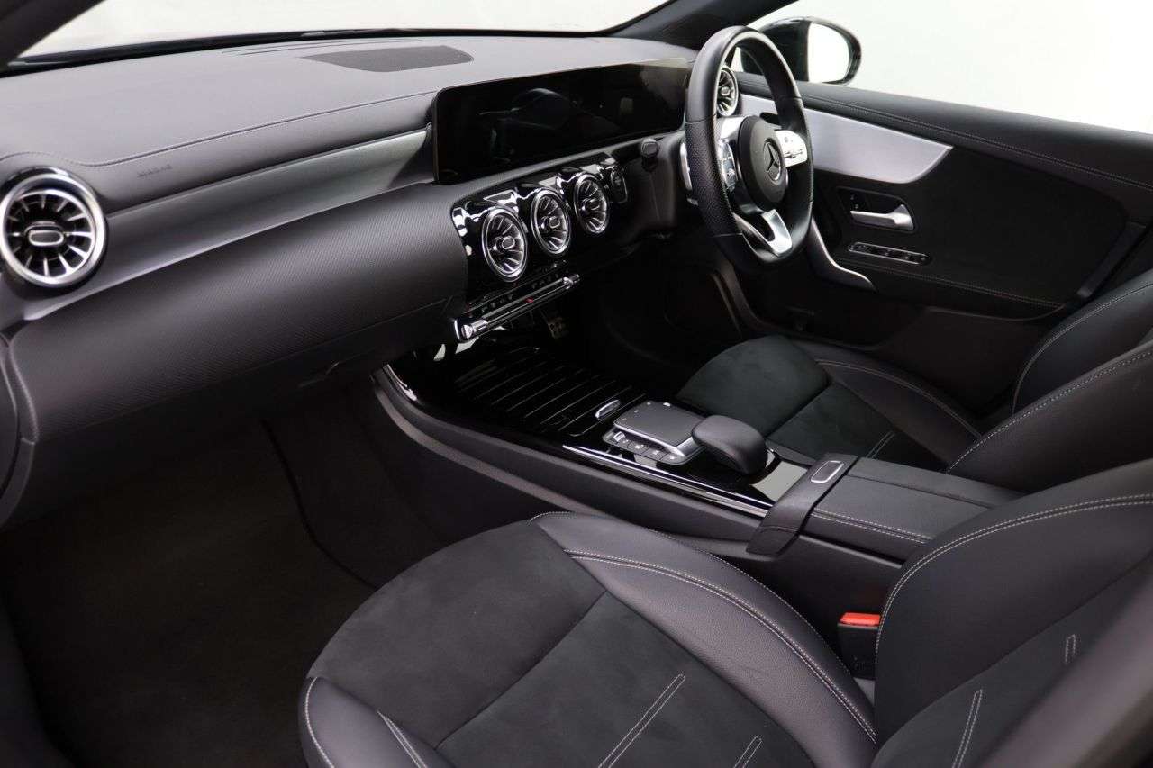 2021 MERCEDES-BENZ A CLASS 2021 MERCEDES-BENZ A CLASS