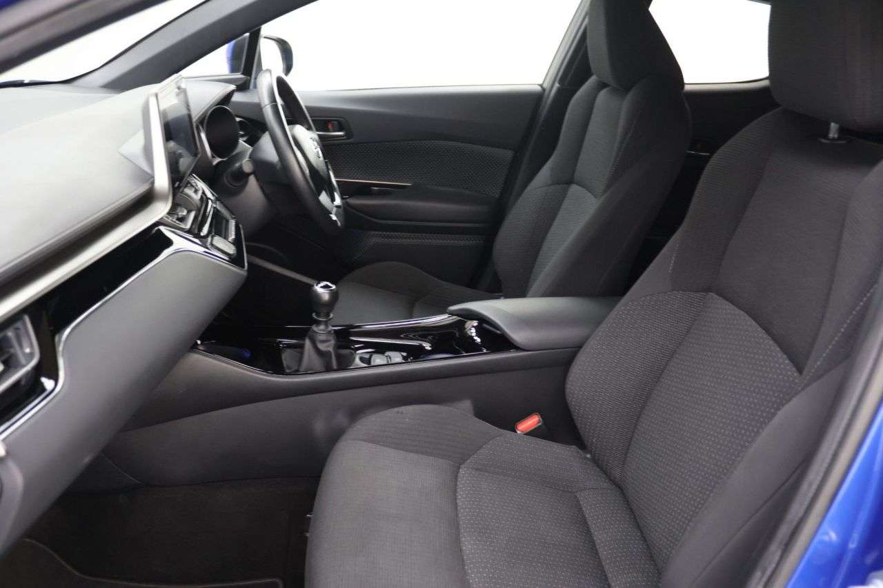 2019 TOYOTA C-HR 2019 TOYOTA C-HR